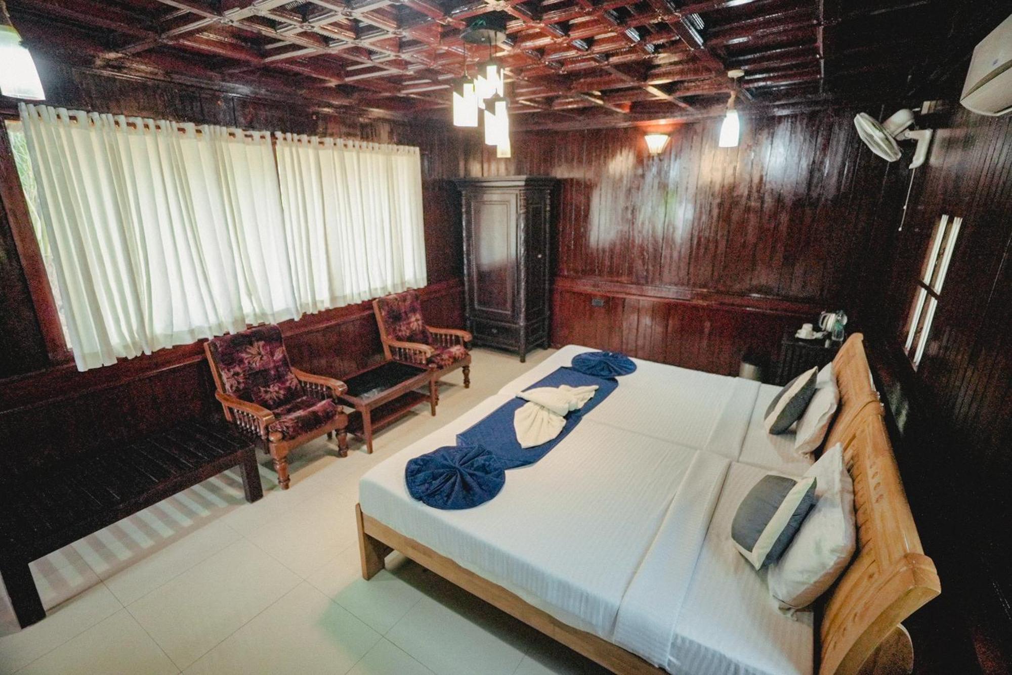 Raja Park Beach Resort Varkala Extérieur photo