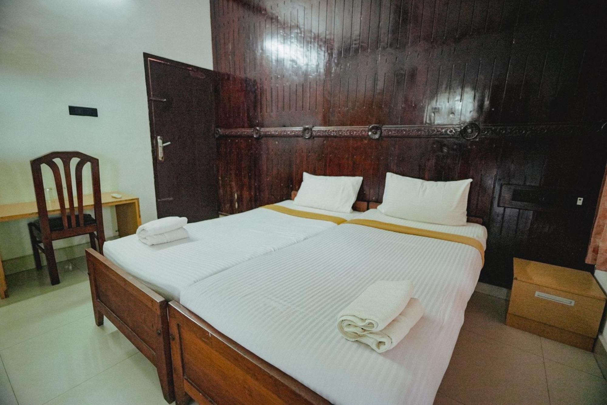 Raja Park Beach Resort Varkala Extérieur photo
