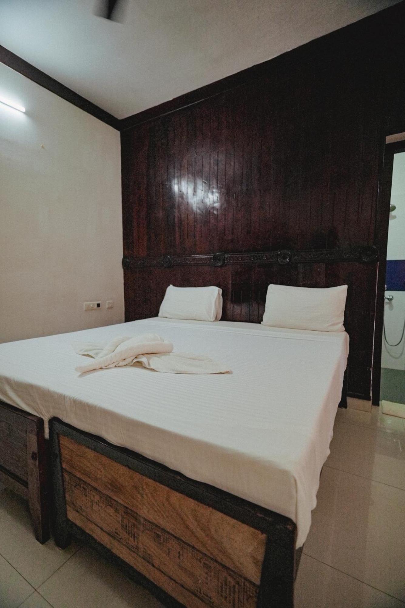 Raja Park Beach Resort Varkala Extérieur photo